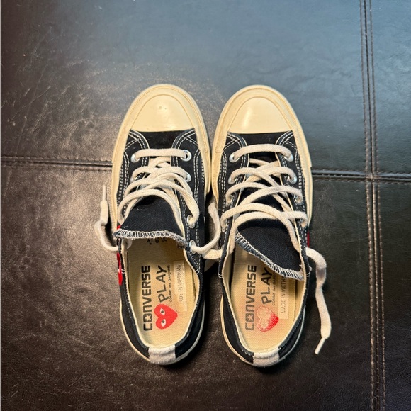 Converse X Comme des Garcons Play Chuck Taylor Sneaker Kids size 4 - Picture 3 of 7
